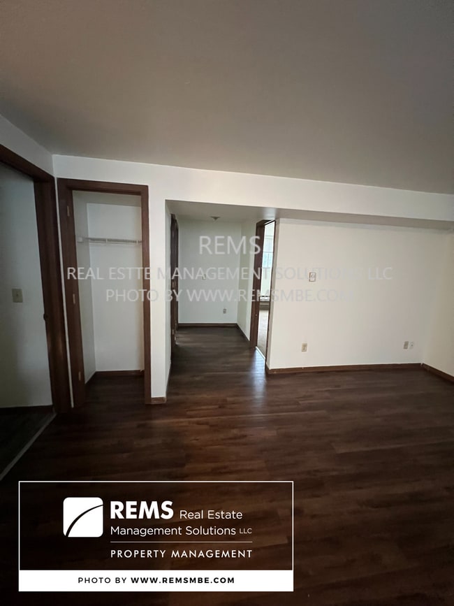 Building Photo - 1110 Grand Ave