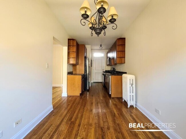 Foto del edificio - 1 bedroom in CHICAGO IL 60613