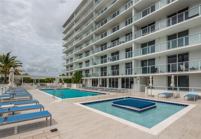 Foto del edificio - 4250 Biscayne Blvd