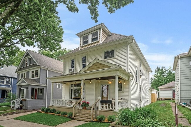Building Photo - 416 Cherokee Ave