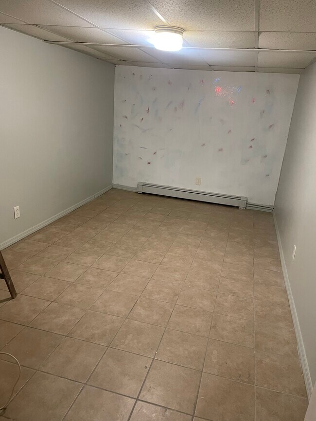 Foto del edificio - 1051 E 104th St