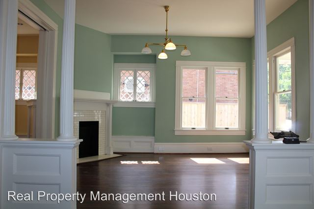 Building Photo - 303 Hawthorne St
