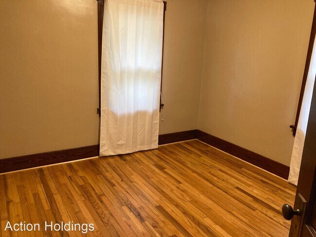 Building Photo - 2 br, 2 bath House - 116 E Ashton Ave