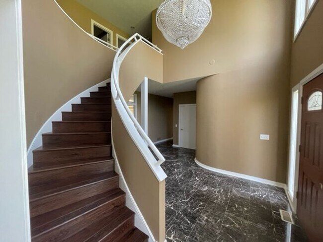 Foto del edificio - 38750 Lochmoor Dr