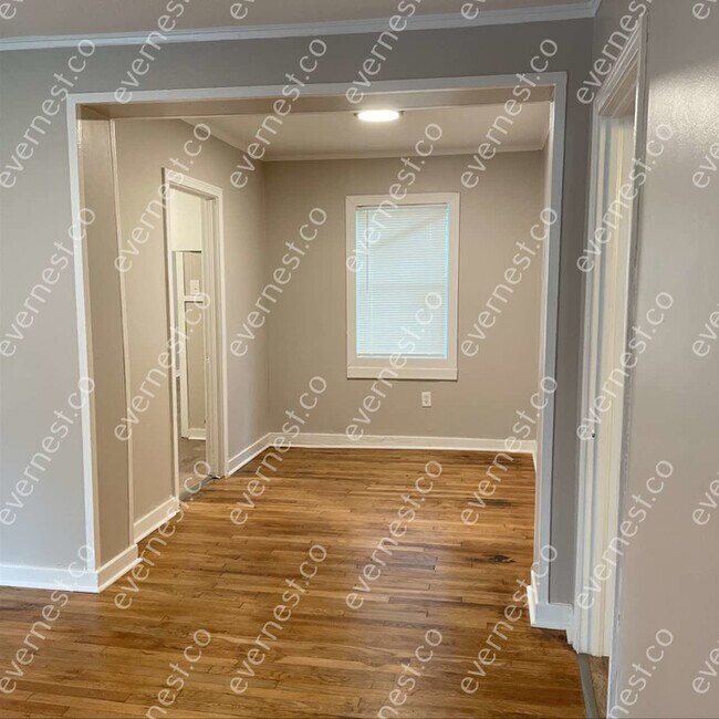 Building Photo - 346 Creston Ave