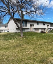 Building Photo - 210 S Rees Ct