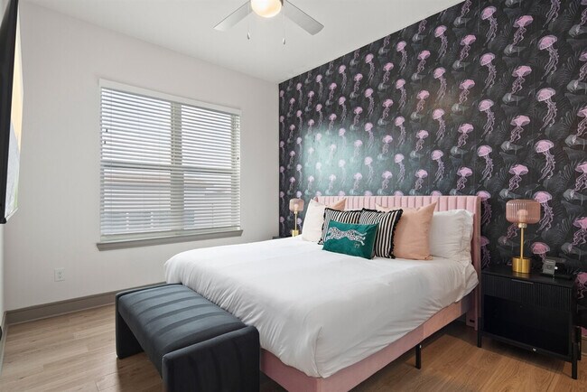 Building Photo - 8890 Founders Square Dr