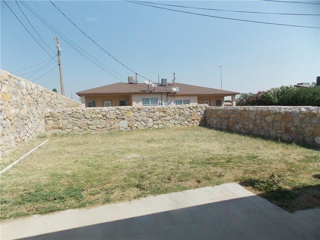 Building Photo - 8004 Neptune St