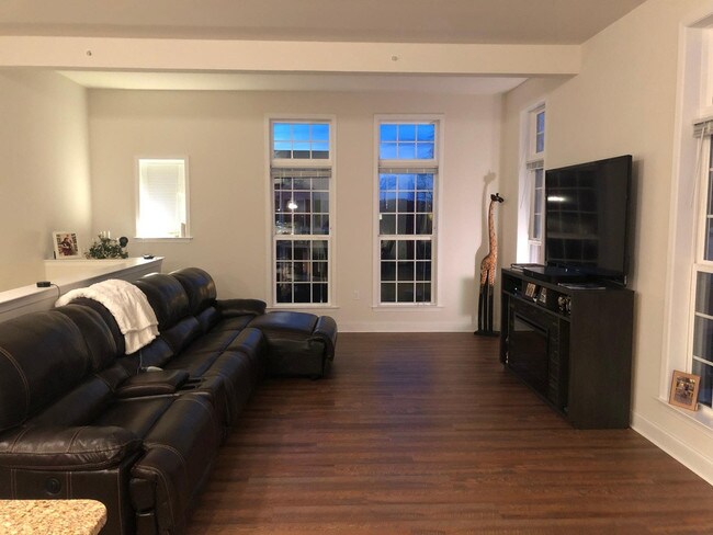Foto del edificio - 678 Whitetail Drive