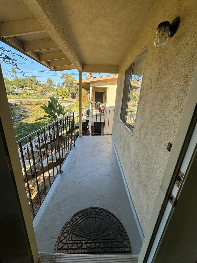 Foto del edificio - 626 Ammunition Rd