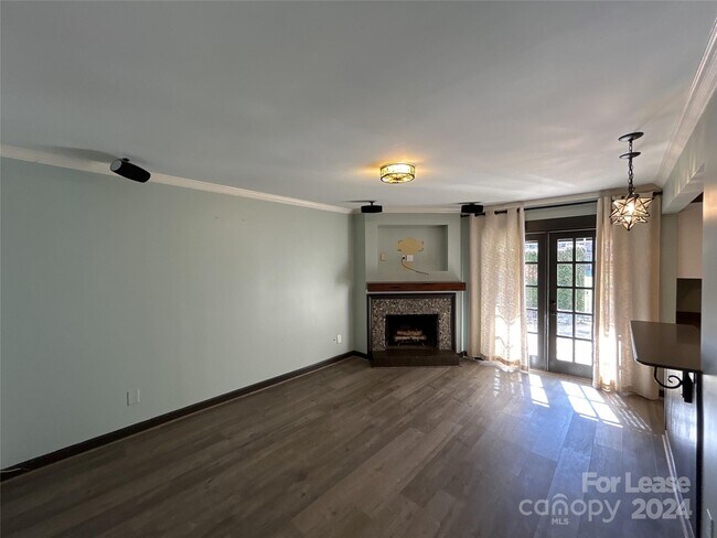 Building Photo - 4424 Mullens Ford Rd