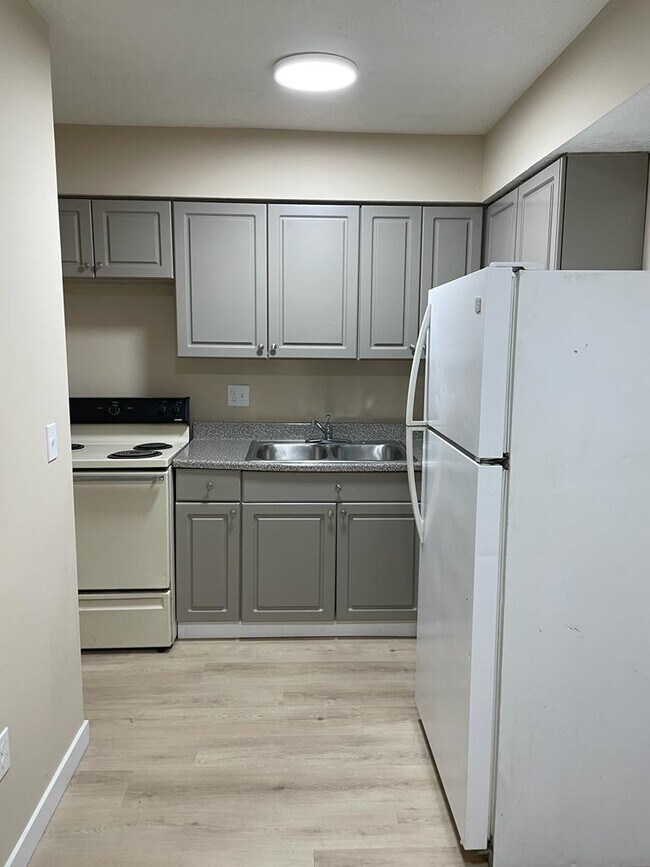 Foto del edificio - 6856 Garden Terrace Rd