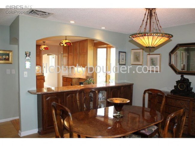 Foto del edificio - 6887 E County Line Rd