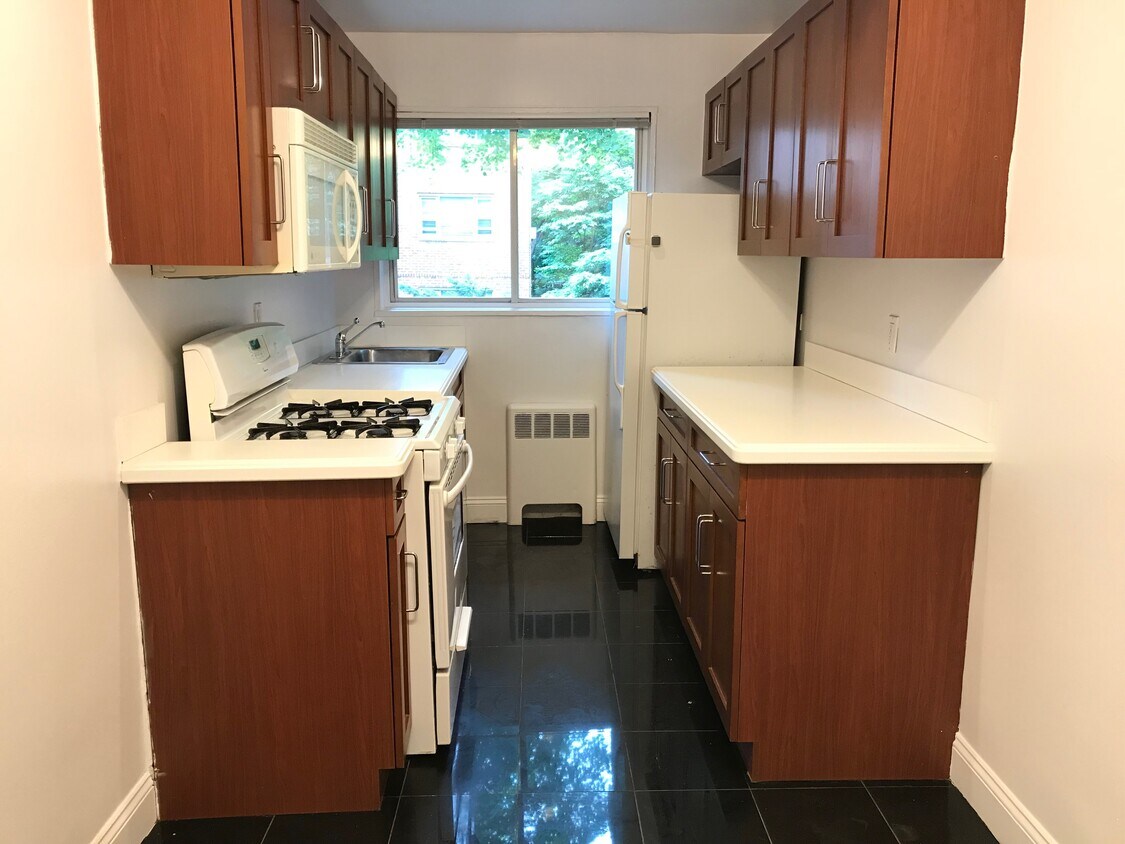 35 S Broadway, Irvington, NY 10533 Apartments in Irvington, NY