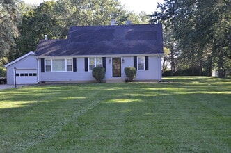 Building Photo - 7060 Osage Rd