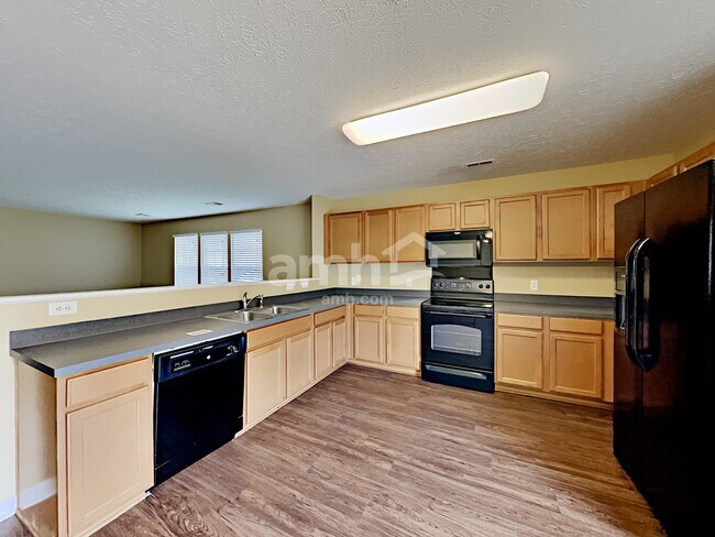 Foto del edificio - 3173 Hidden Creek Dr