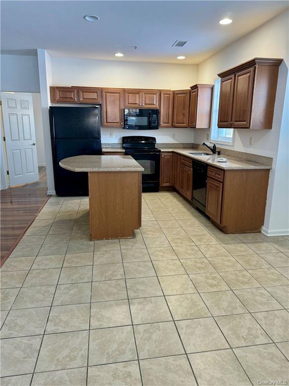 Foto del edificio - 813 Tower Ridge Cir