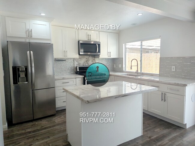 Foto del edificio - Beautiful 4-Bed, 2.5-Bath Upgraded Home wi...