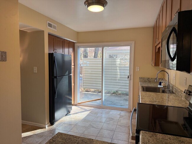 Foto del edificio - 82 Summer E