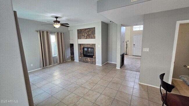 Foto del edificio - 18820 N 41st Dr