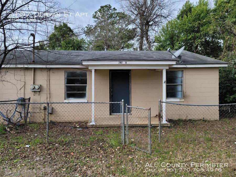 Primary Photo - 2107 Dervan St