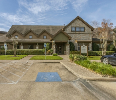 Foto del edificio - 2930 Shadowbriar Dr