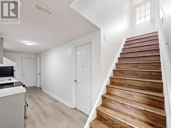 Building Photo - 7 Voysey Way