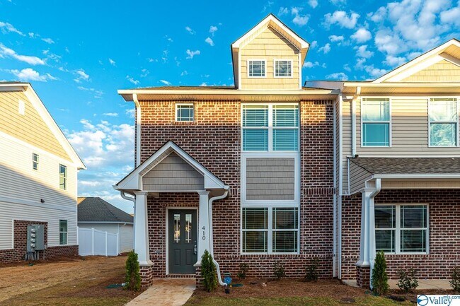 Foto del edificio - 410 Falls Pointe