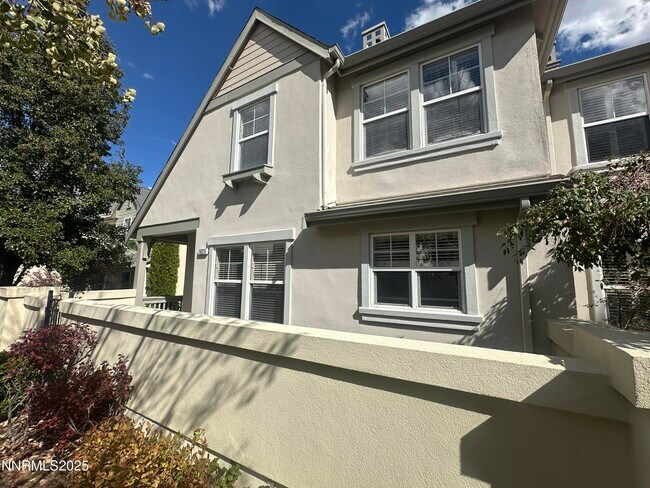 Foto del edificio - 1625 Clover Hill Trail