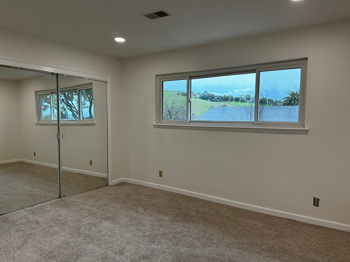 Foto principal - 2268 Mesa Verde Dr