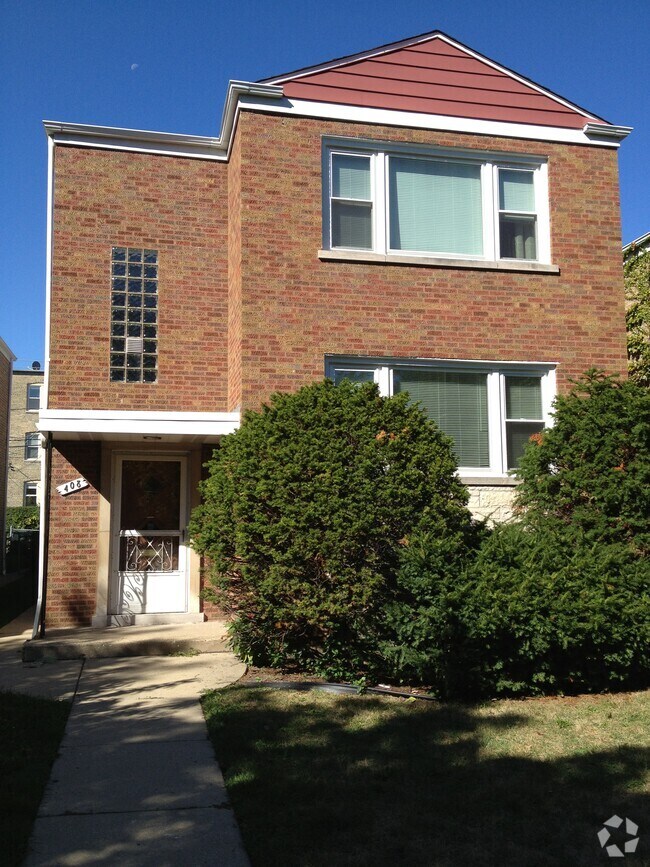 Building Photo - 408 Custer Ave
