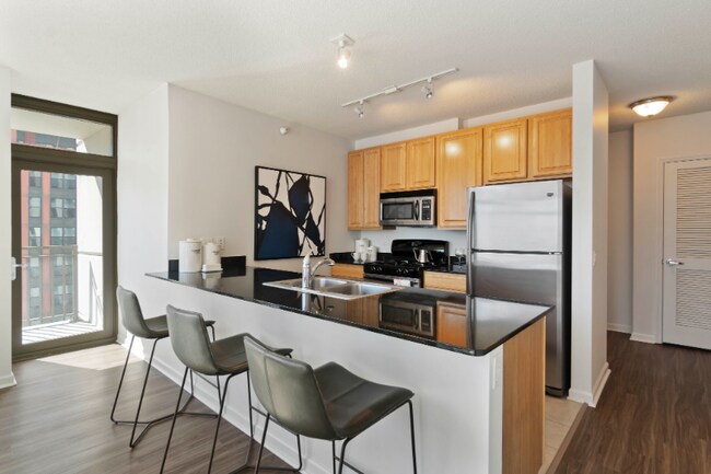 Foto del edificio - 355 N Jefferson St