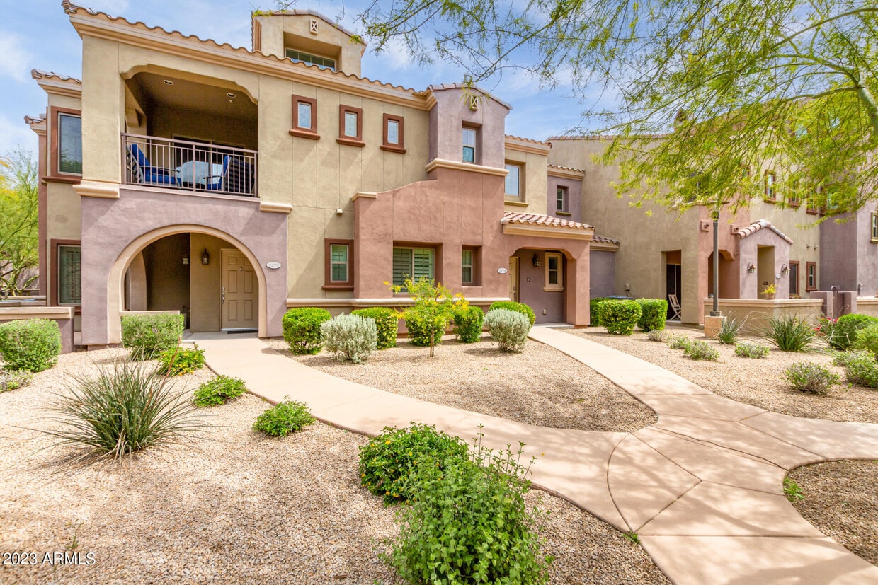 3935 E Rough Rider Rd Unit 1271, Phoenix, AZ 85050 Room for Rent in