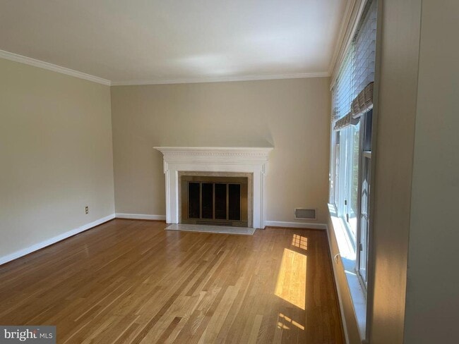 Building Photo - 6642 Kirkley Ave