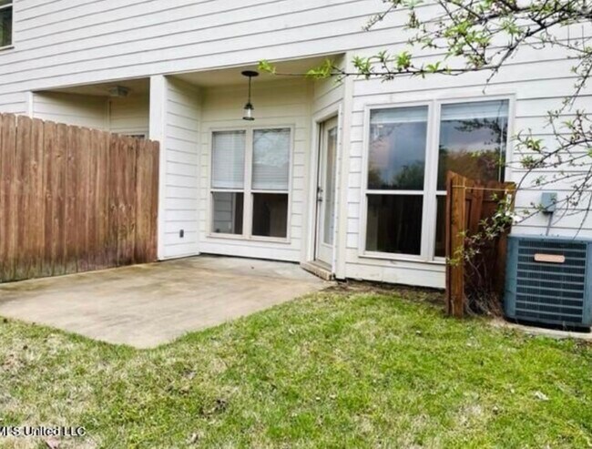 Foto del edificio - Rare opportunity to rent in Braeburn Court