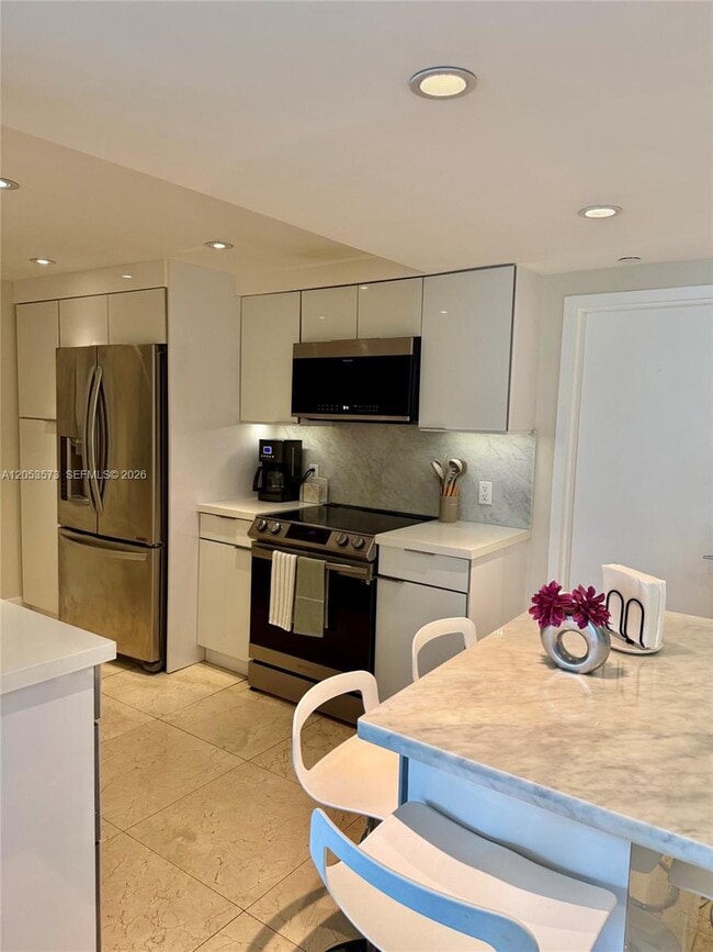 Foto del edificio - 199 Ocean Ln Dr