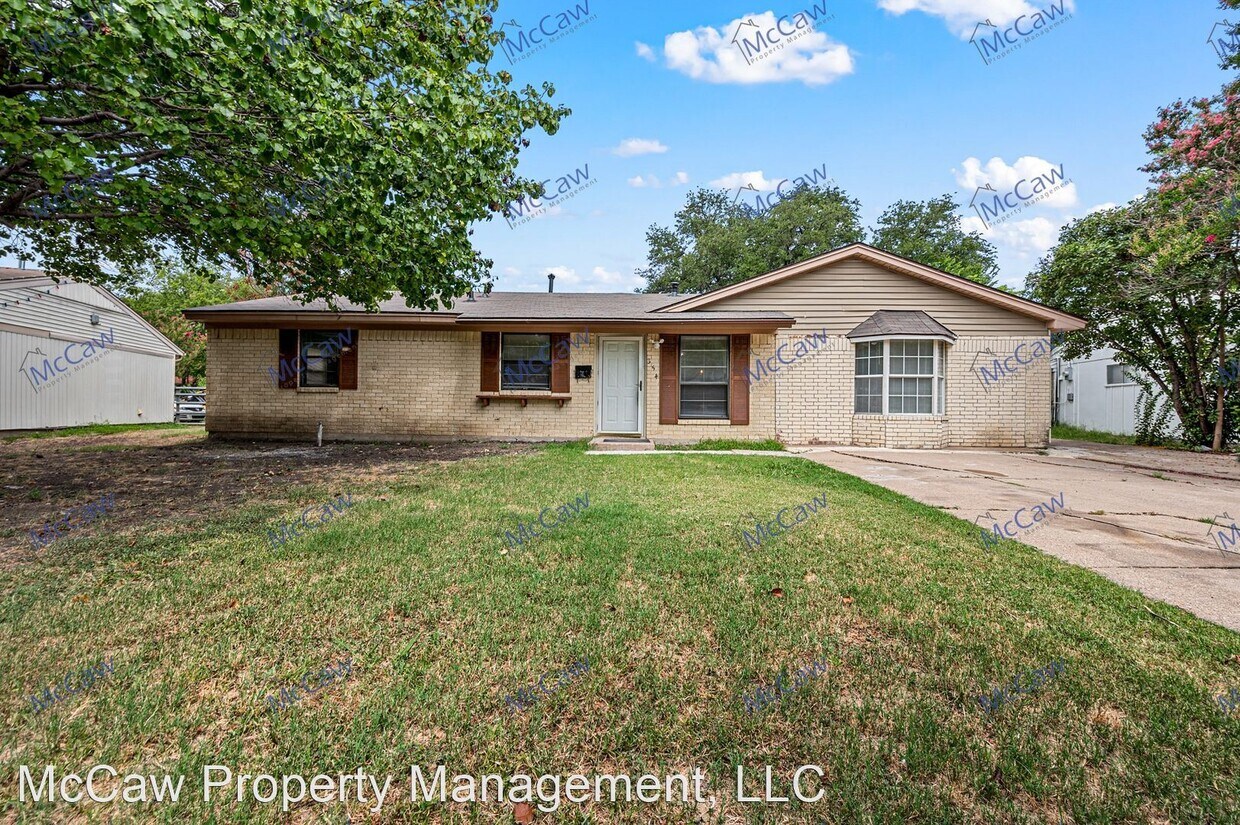 Primary Photo - 4 br, 2.5 bath House - 354 Baron Place