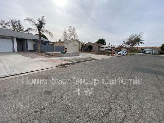 Foto del edificio - 7128 Idyllwild Ln