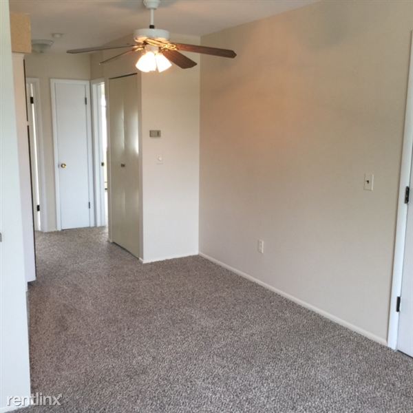Building Photo - 4919 Briarwood Ave
