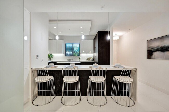 Building Photo - 3030 N Ocean Blvd