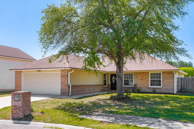 Building Photo - 2708 Salina Ct