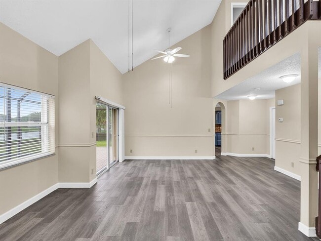 Building Photo - 2957 Oak Park Cir