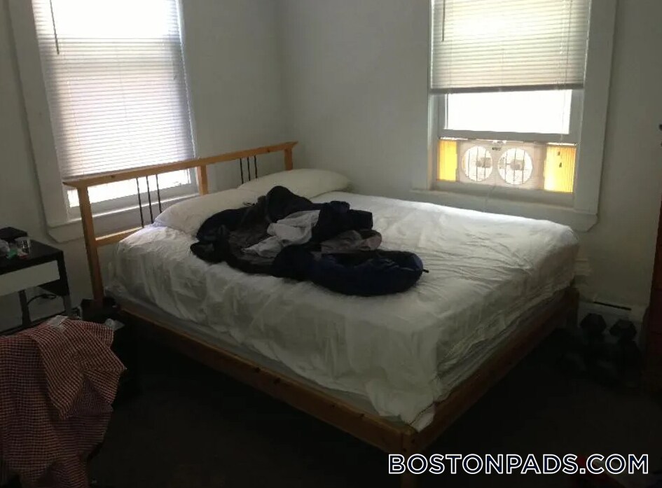 Primary Photo - 35 Brookline St