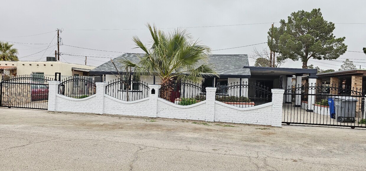 Foto principal - 458 Chapel Pl