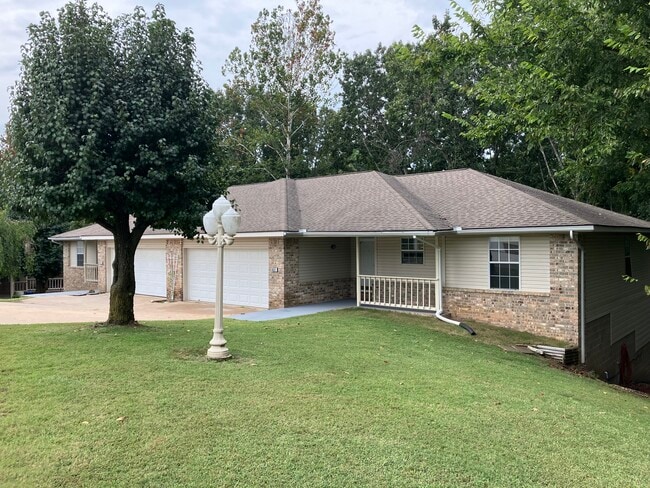 Photo - 8629 Golf Creek Dr House