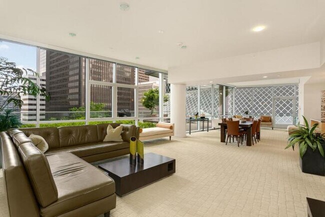 Building Photo - 1 bedroom in Seattle WA 98164