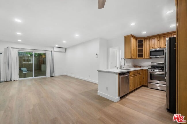 Photo - 9005 Cynthia St Apartment