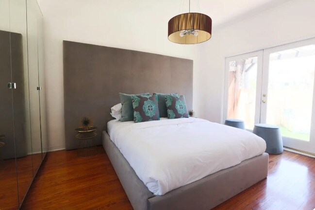 Habitación 2 - 366 N Kings Rd