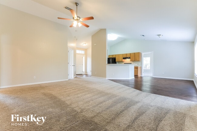 Foto del edificio - 2846 Verde Terrace