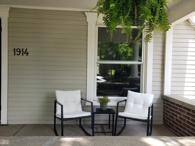 Foto del edificio - 1914 Commerce Ave